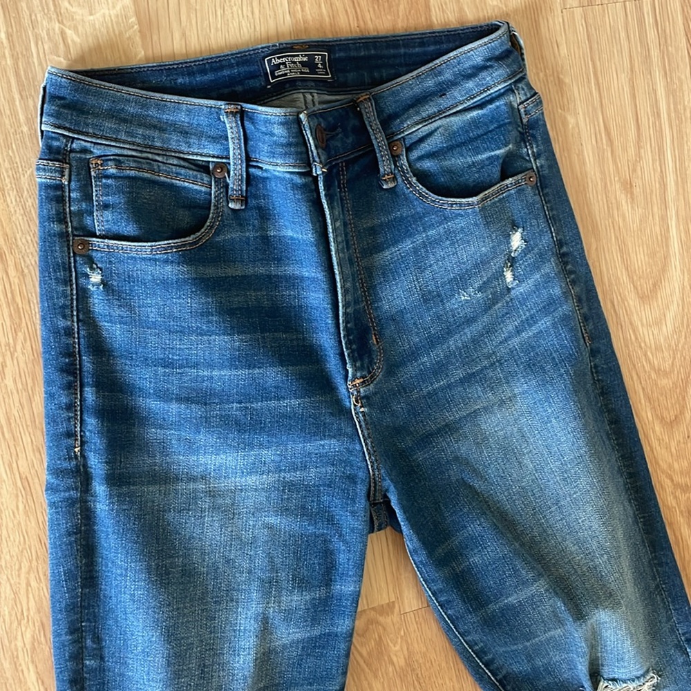 Abercrombie & Fitch Simone High Rise Ankle Jean - Picture 6 of 9